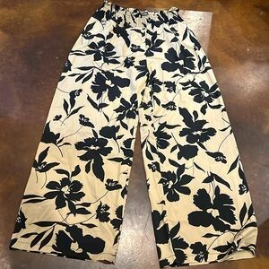 Women’s pants size large